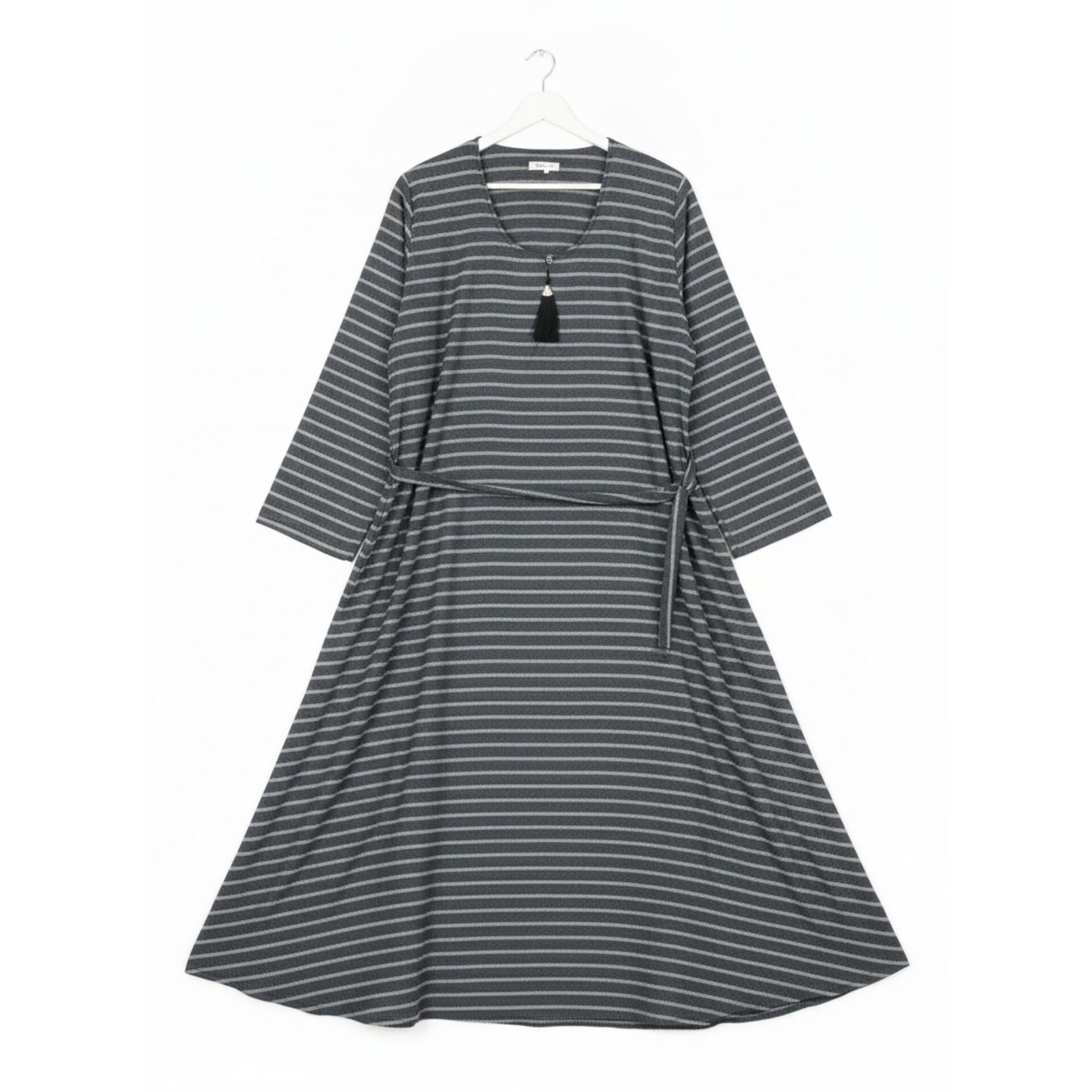 Dark Gray Printed Ladies Stitched Abaya – Comfortable & Simple Daily Wear