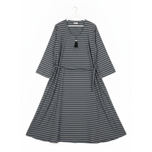 Dark Gray Printed Ladies Stitched Abaya – Comfortable & Simple Daily Wear