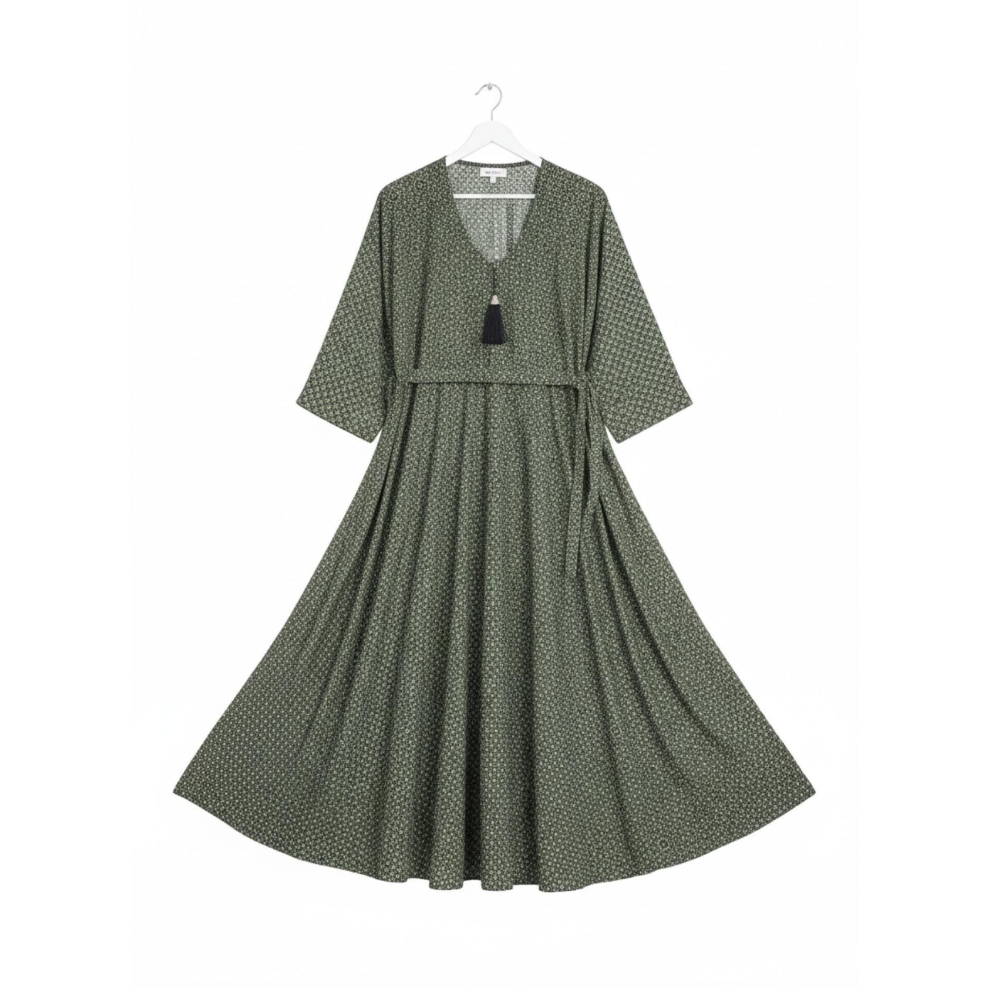 Green Printed Ladies Stitched Hijab – Soft Fabric, Elegant & Comfortable Wear