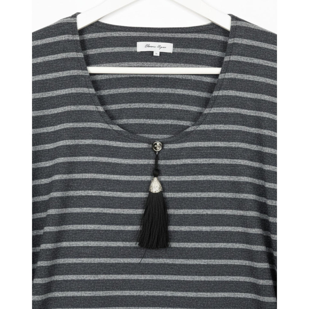 Dark Gray Printed Ladies Stitched Abaya – Comfortable & Simple Daily Wear